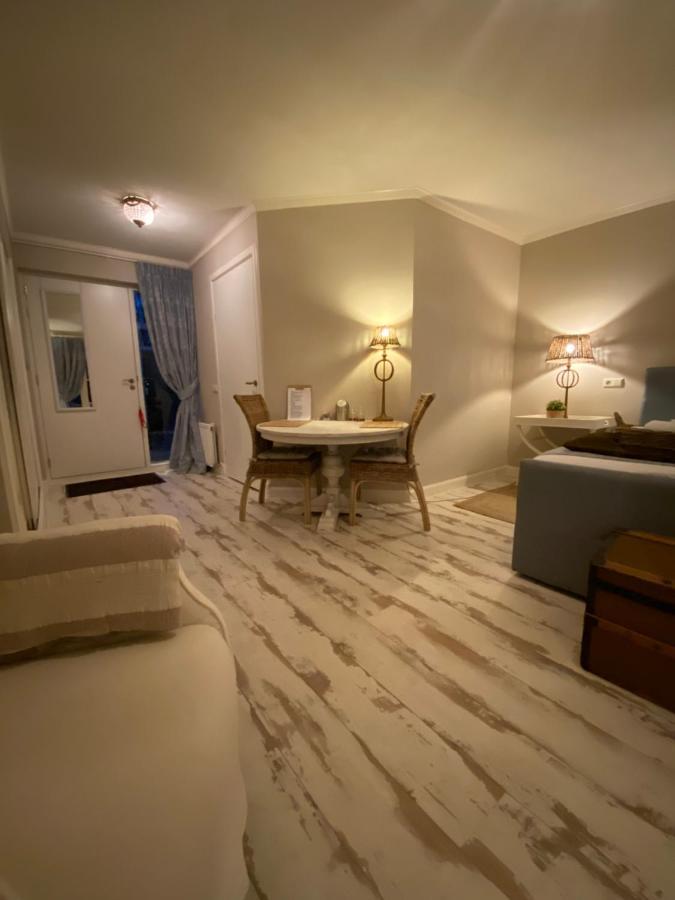 De Vijverkamer-----Prive Diner Op De Kamer Mogelijk!! Hoogeveen Exterior foto