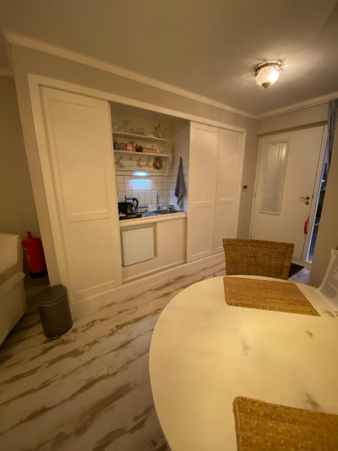 De Vijverkamer-----Prive Diner Op De Kamer Mogelijk!! Hoogeveen Exterior foto